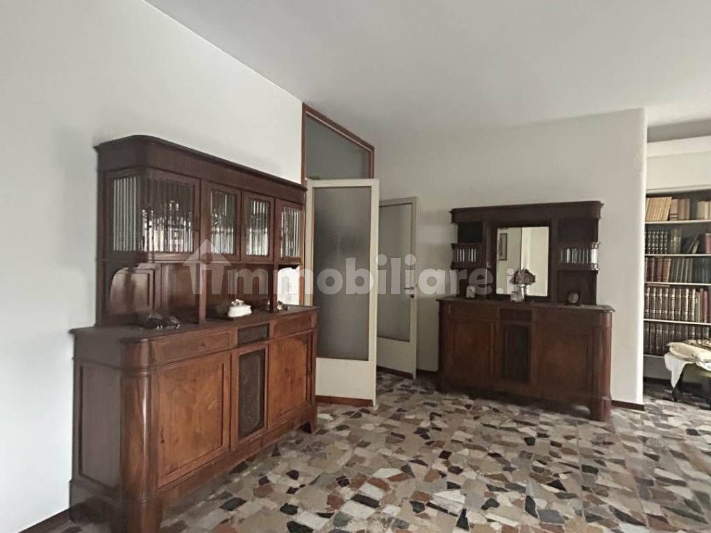 Salone