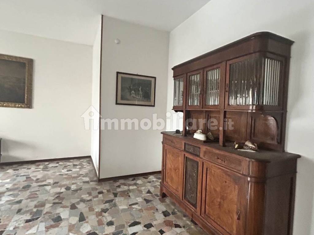 Salone