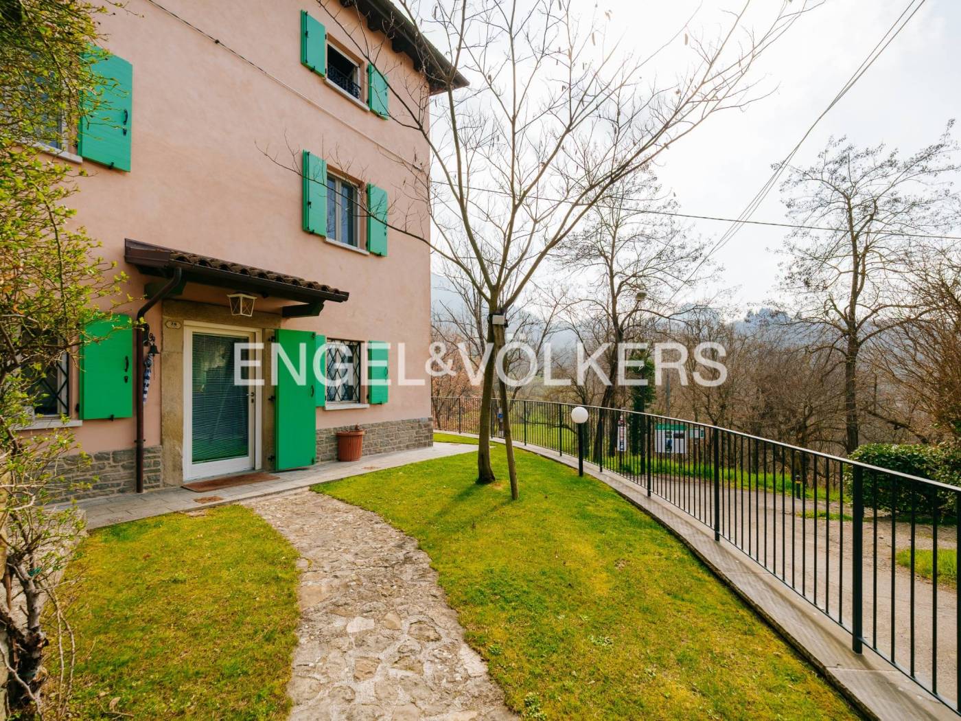 Villa in vendita a Grizzana Morandi