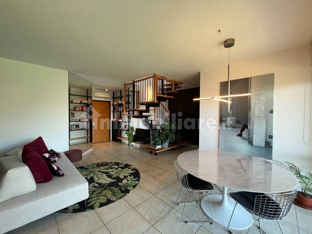 Salone