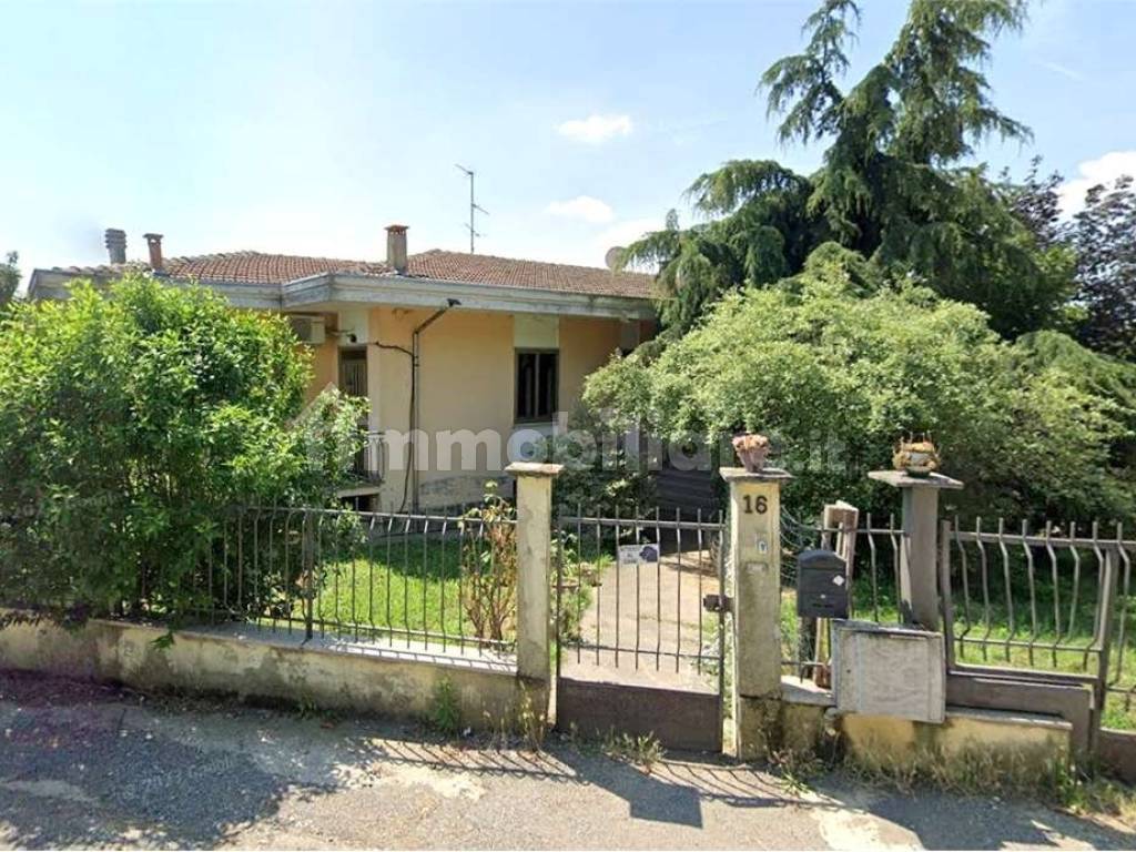 Asta per appartamento, frazione Novella, 16 Stradella, rif. 127671110 ...