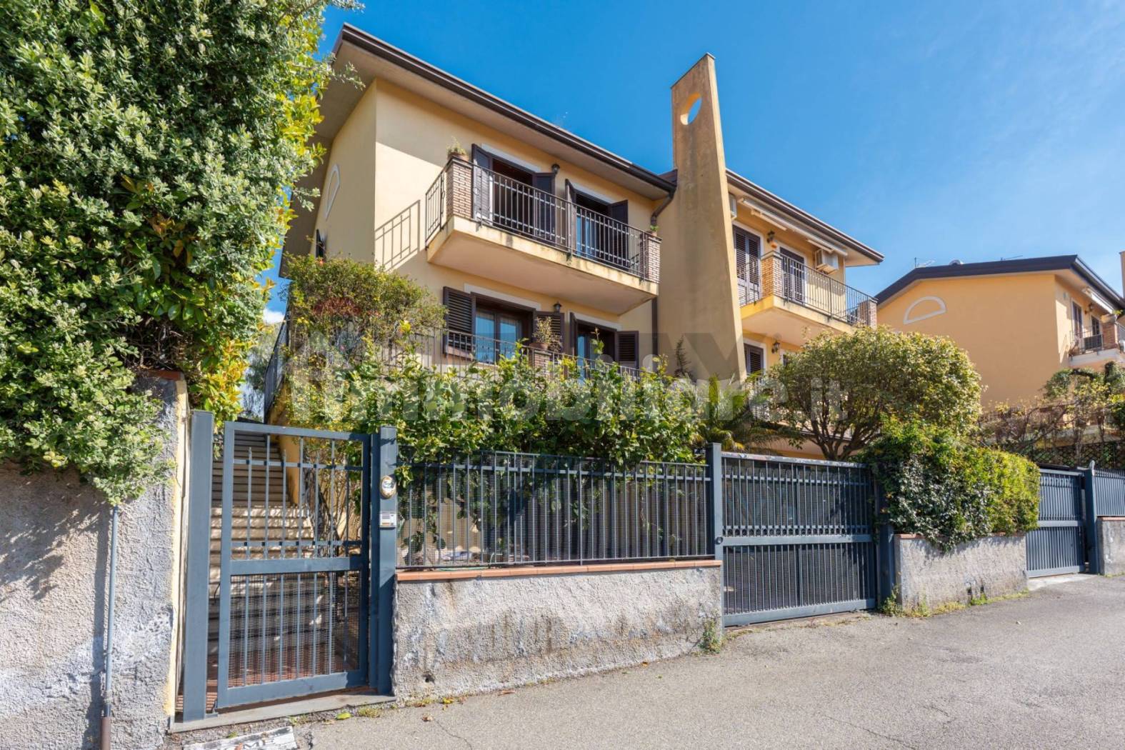 Villa in vendita a Trecastagni