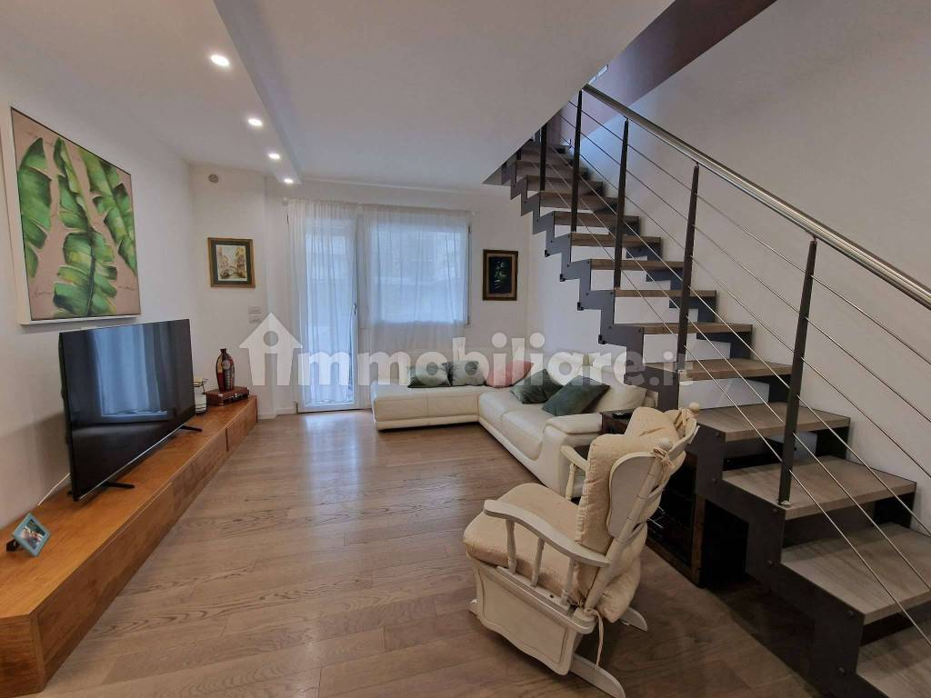 Vendita Appartamento Treviglio. Quadrilocale in via Vespucci. Su più ...