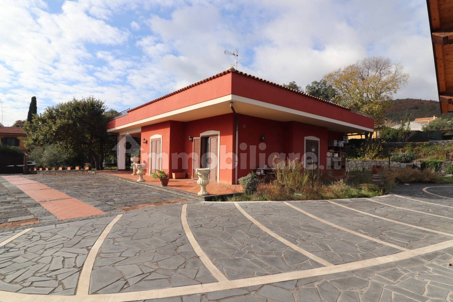 Villa in vendita a Aci Sant'Antonio