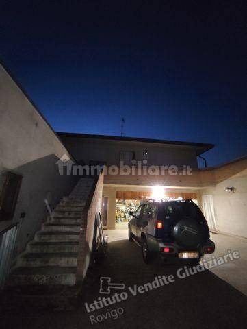 Villa in vendita a Taglio di Po