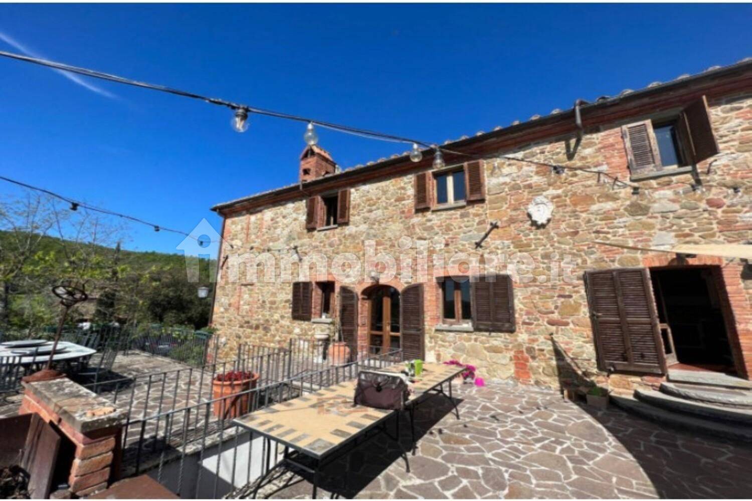 Villa in vendita a Sinalunga