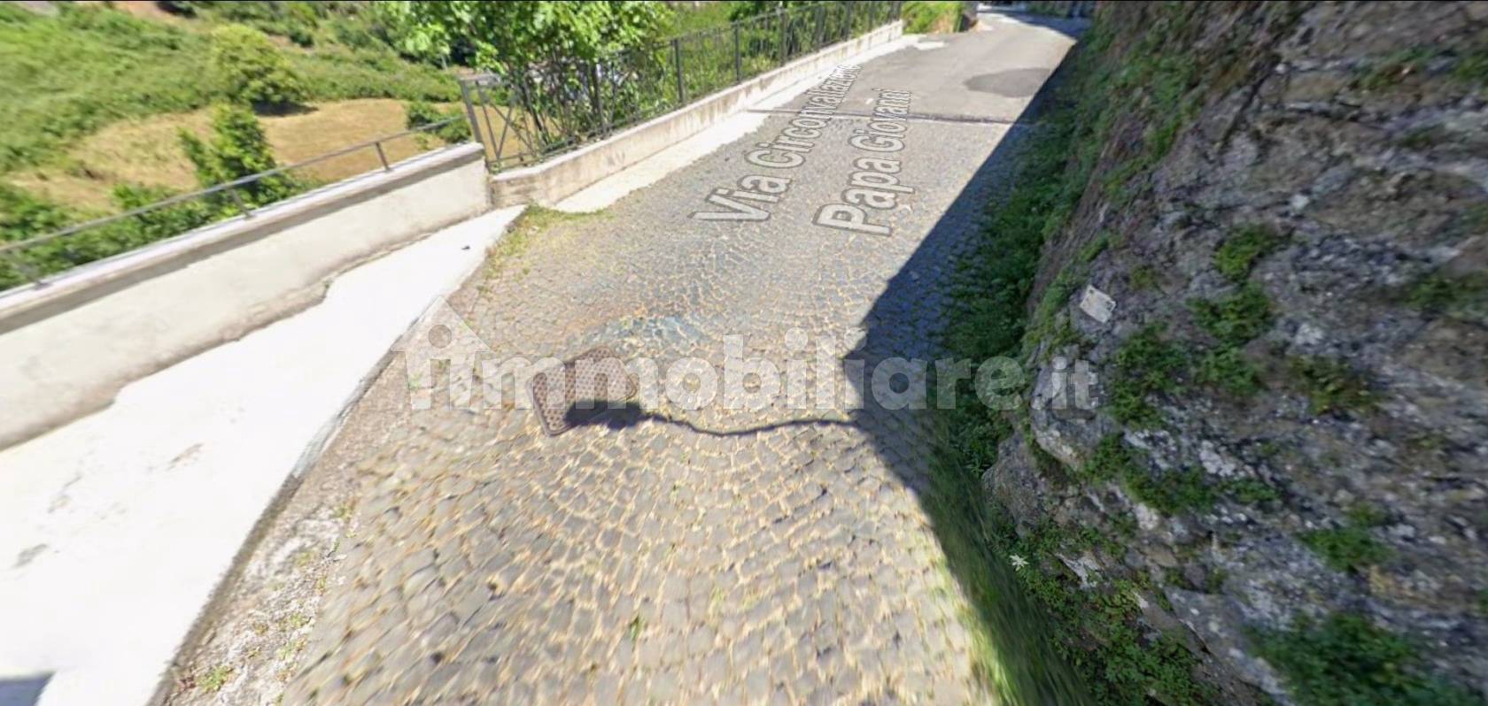 Appartamento in vendita a Poli