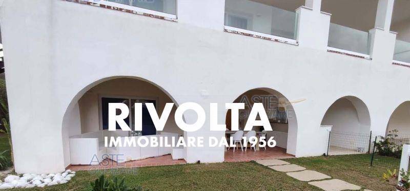 Appartamento in vendita a Arzachena