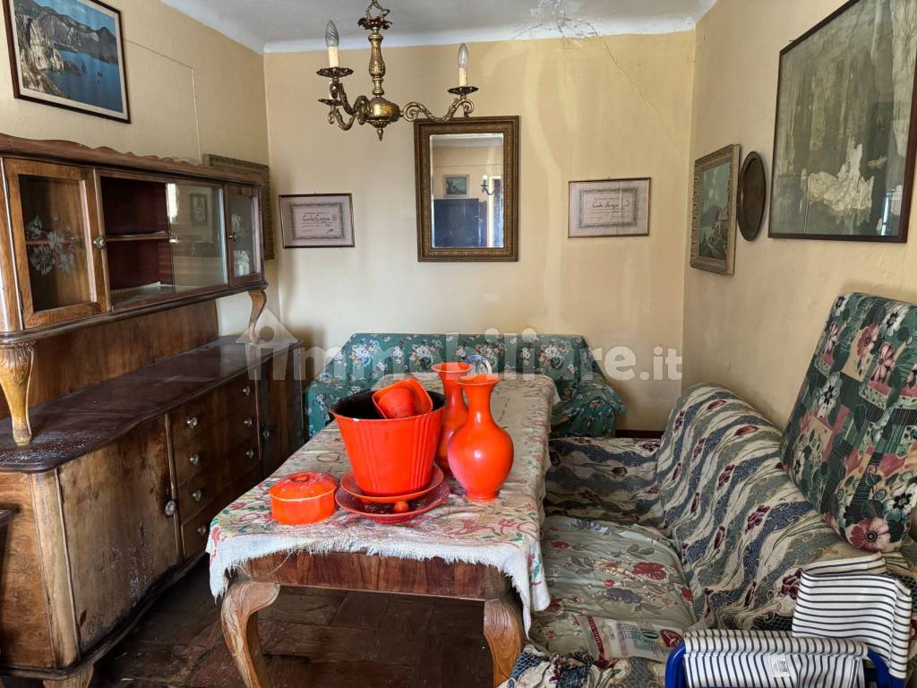 Salone