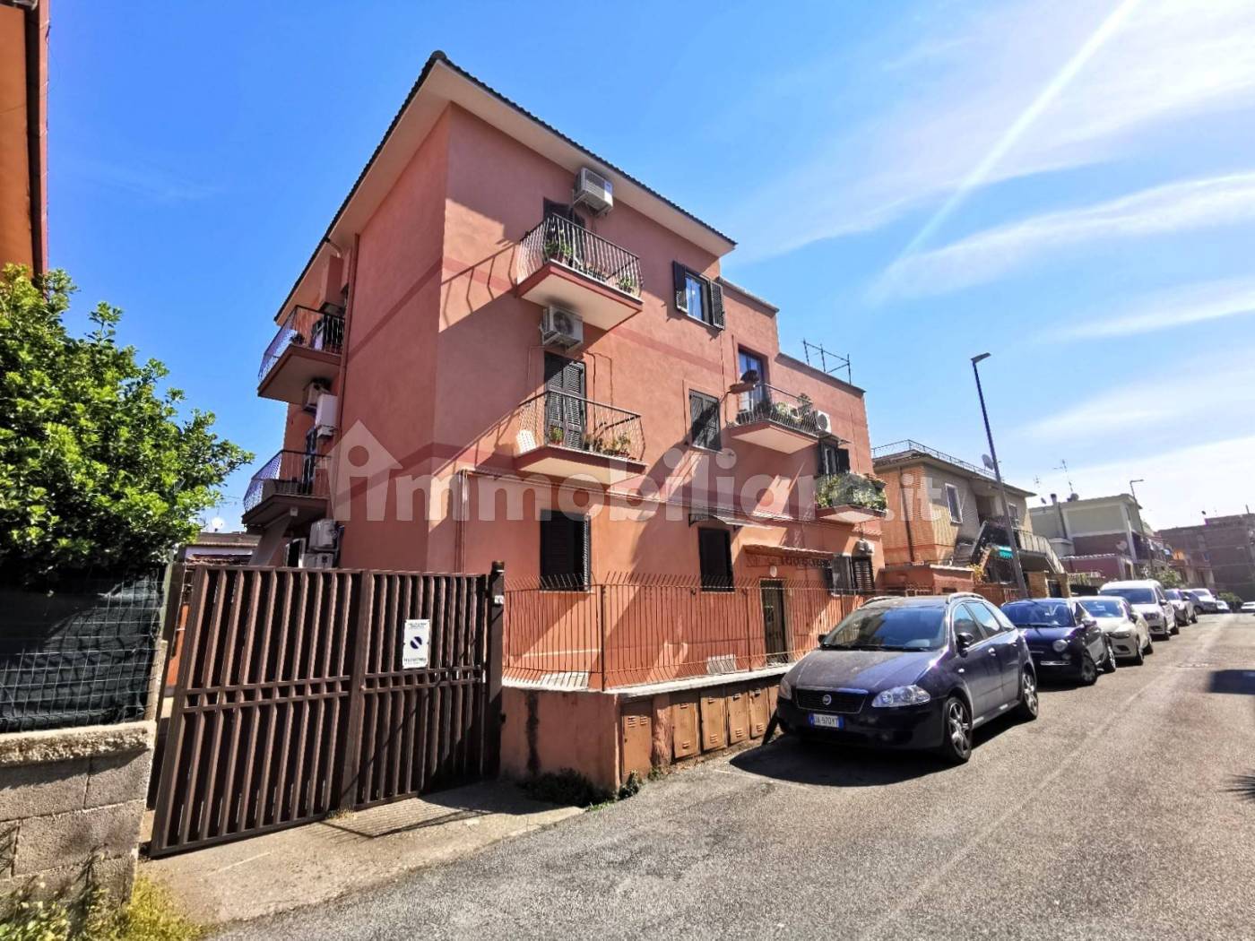 Appartamento buono stato, seminterrato, Tor de' Cenci, Roma