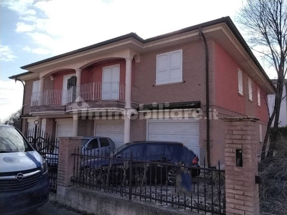 Villa in vendita a Cadelbosco di Sopra