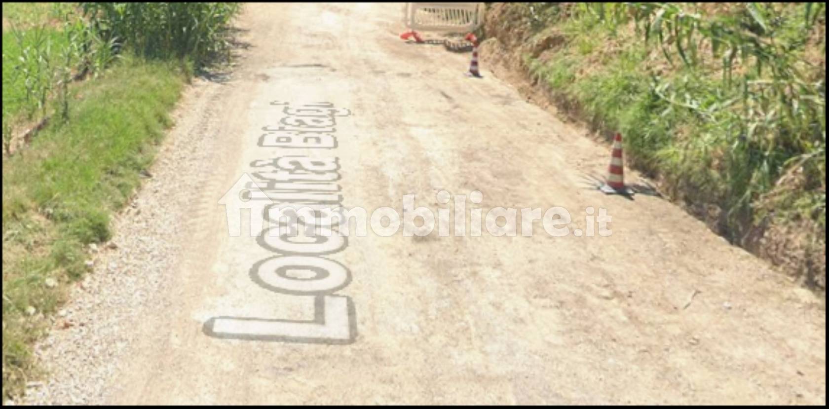 Rustico - Casale in vendita a San Severino Marche