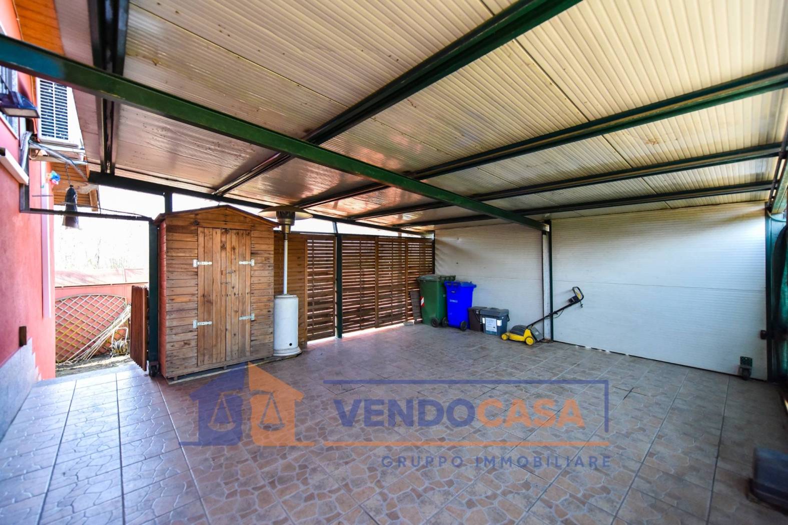 Outdoor patio