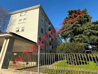 Trilocale via Padre Pier Luigi Monti 16, Ca' Granda, Milano