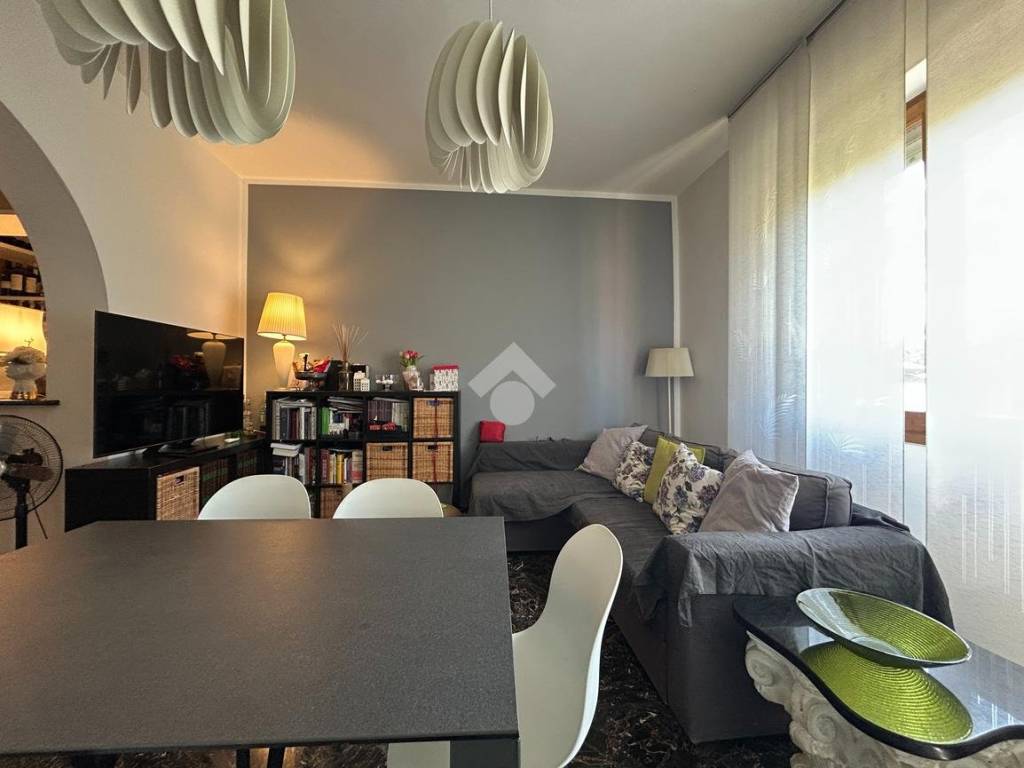 Salone