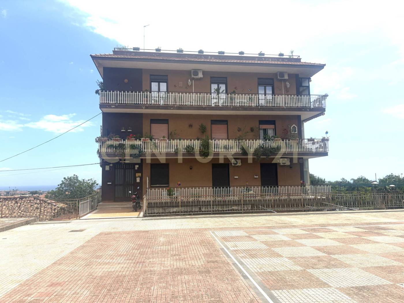 Appartamento in vendita a Aci Catena