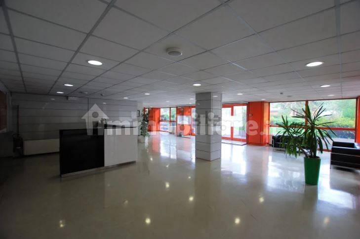 Ufficio - Studio via Albere 25, Verona, Rif. 127872636 - Immobiliare.it