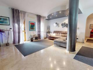 Salone