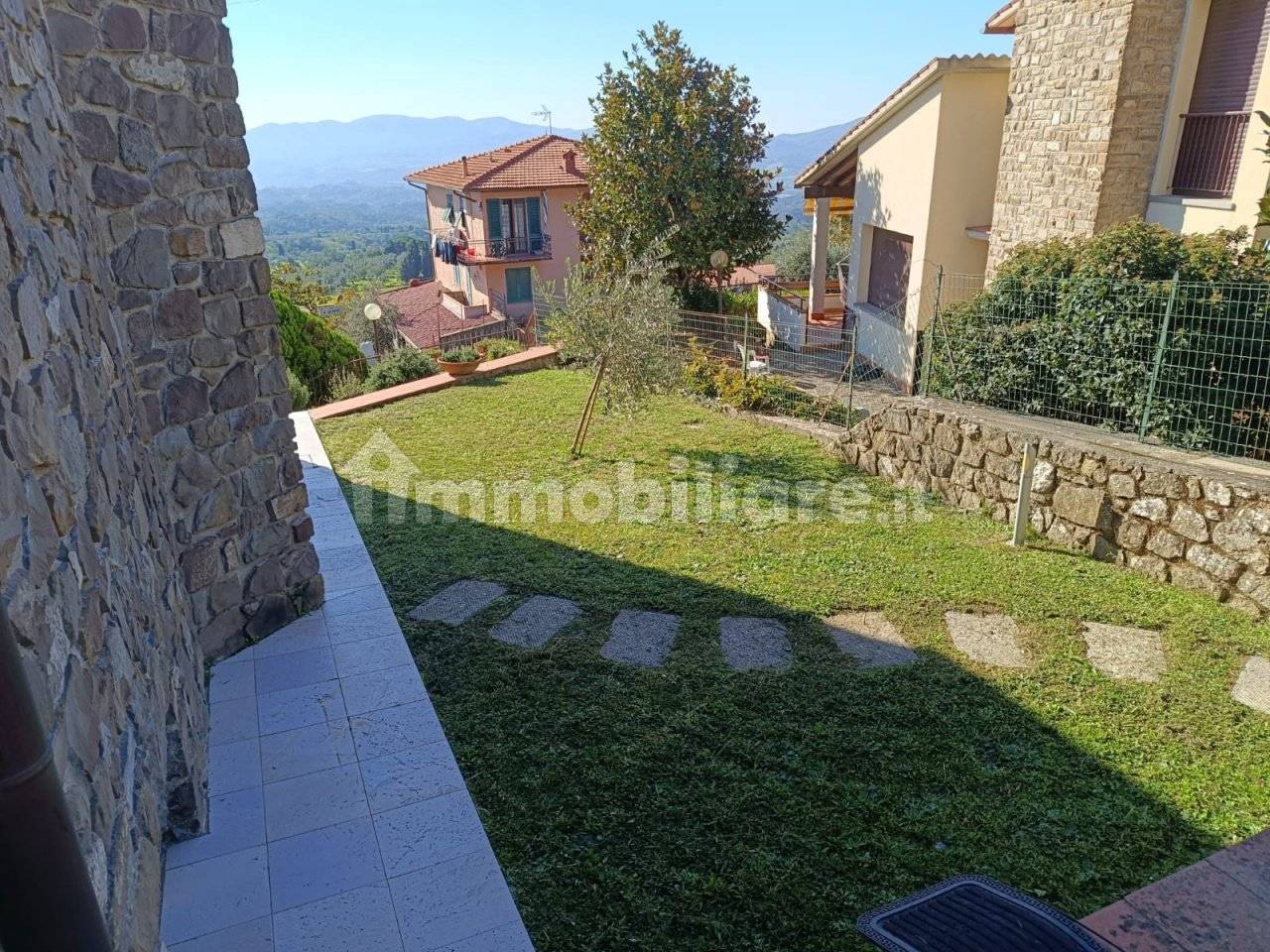 Villa in vendita a Reggello