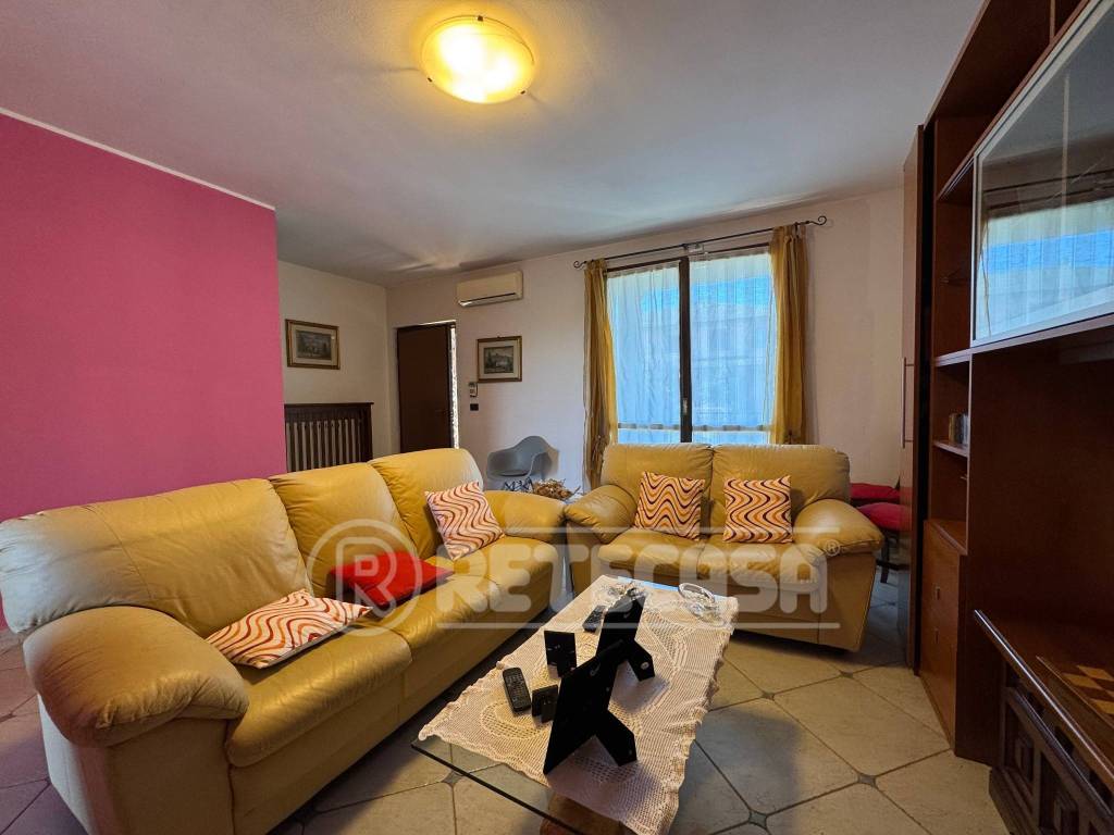 Salone