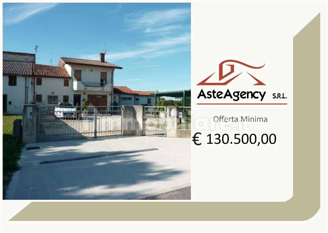 Appartamento in vendita a Boschi Sant'Anna