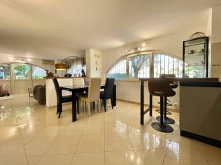 Salone