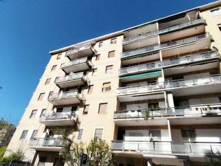 Quadrilocale via Carlo Antonio Carlone 1, Bande Nere, Milano