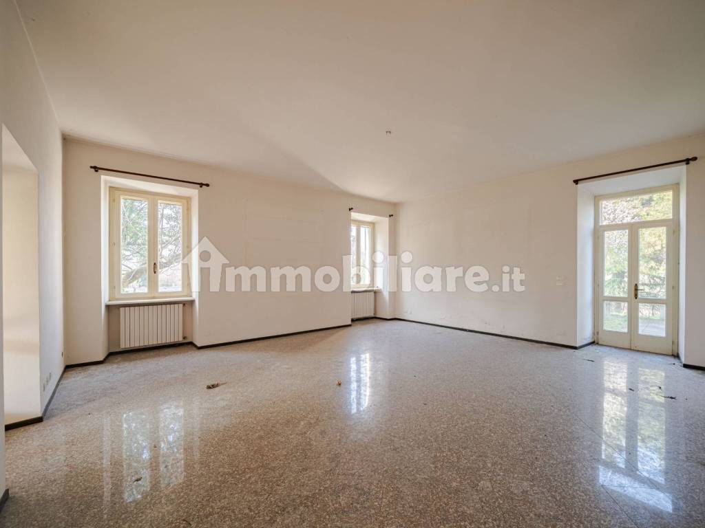 Salone
