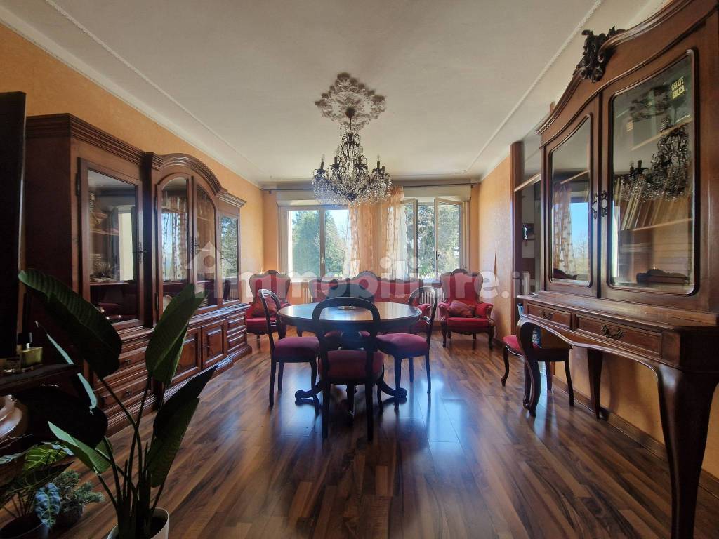 Salone