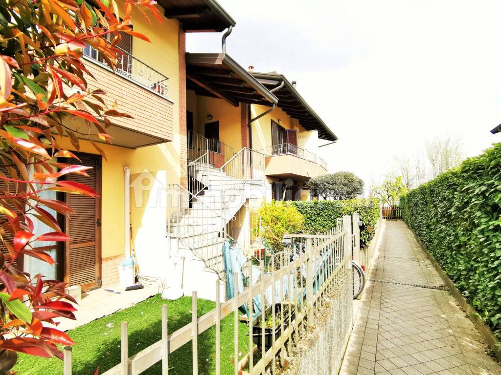 Vendita Appartamento Treviglio. Trilocale in viale Oriano. Ottimo stato ...
