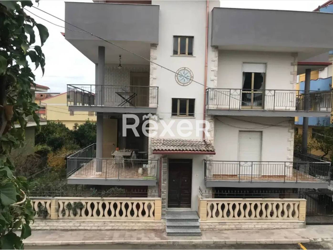 Palazzo - Edificio in vendita a Cirò Marina