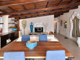 Salone
