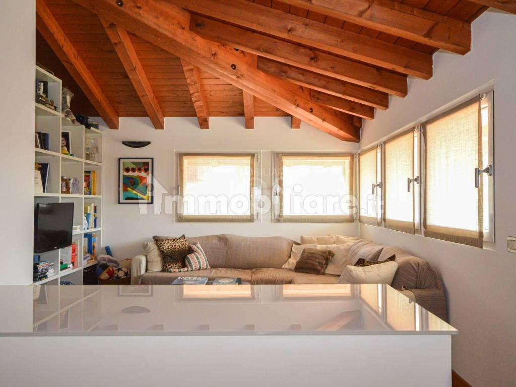 Salone