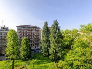 Appartamento via Edmondo De Amicis 37, Corso Genova, Milano