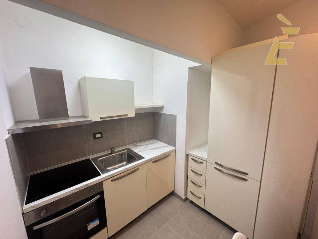 Affitto Appartamento Torino. Trilocale in via Stradella 12. Ottimo ...