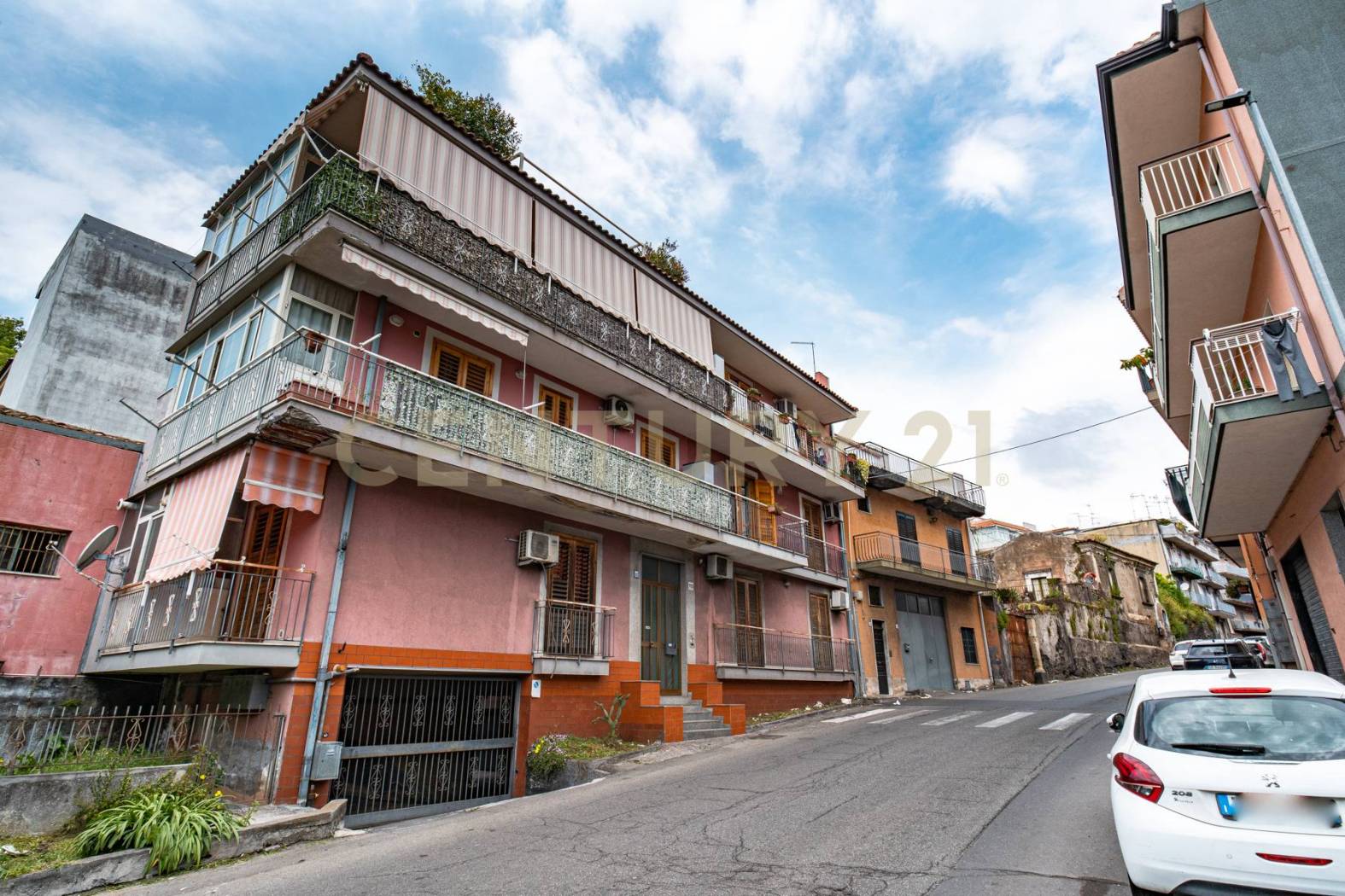 Appartamento in vendita a Aci Catena