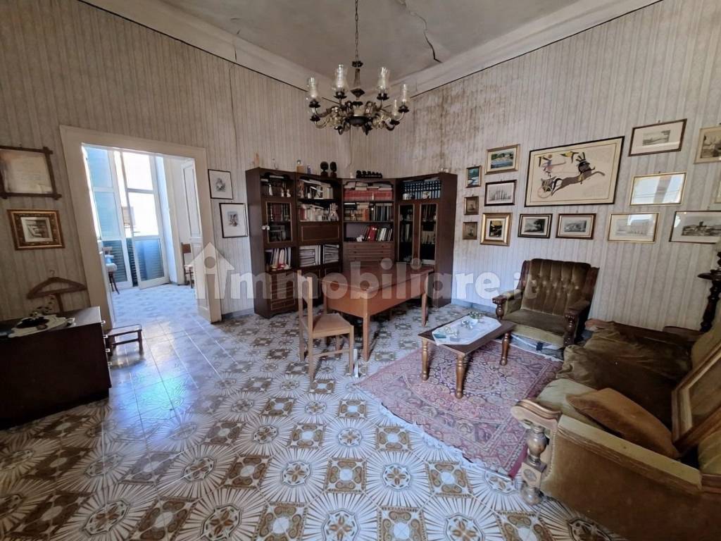 Salone