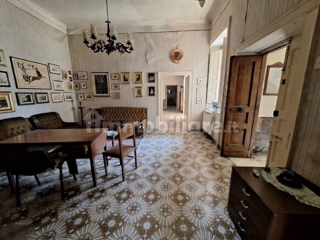 Salone