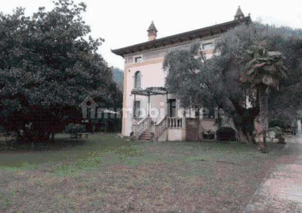 Villa in vendita a Affi