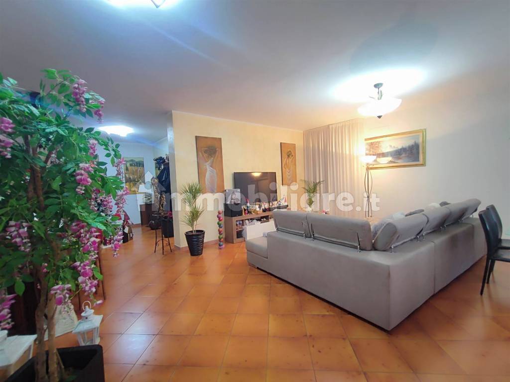 Salone