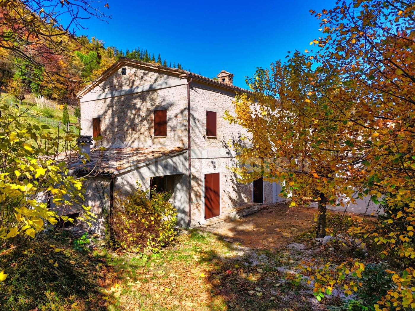 Rustico - Casale in vendita a Sarnano