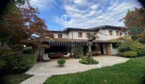 Villa in vendita a Colceresa