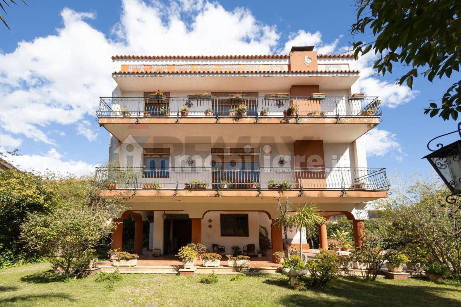 Villa in vendita a Sant'Agata li Battiati