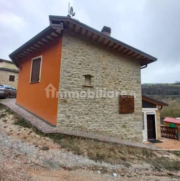 Palazzo - Stabile in vendita a Tavoleto