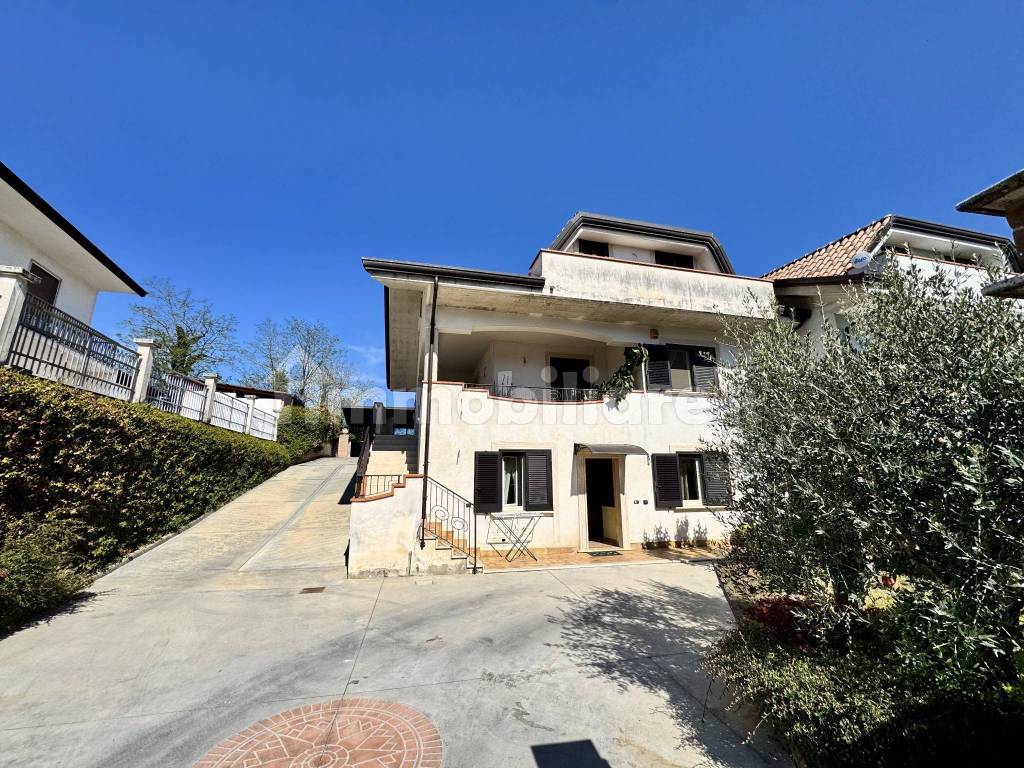 Villa bifamiliare via Madonna del Carmine 85, Centro, Ceccano — foto 2
