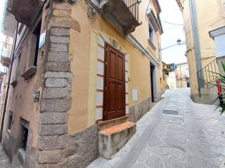 Zona