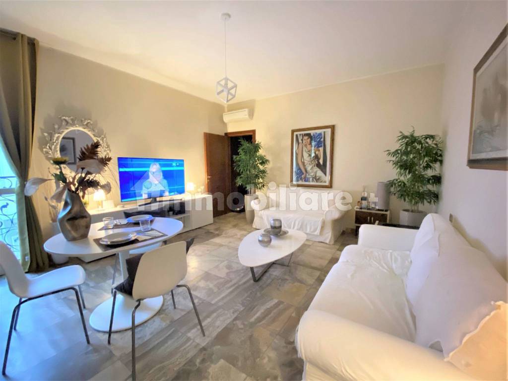 vendita-appartamento-forl-trilocale-in-via-ravegnana-0000-buono