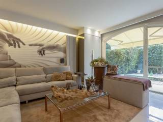 Salone