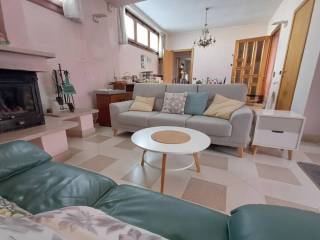 Salone
