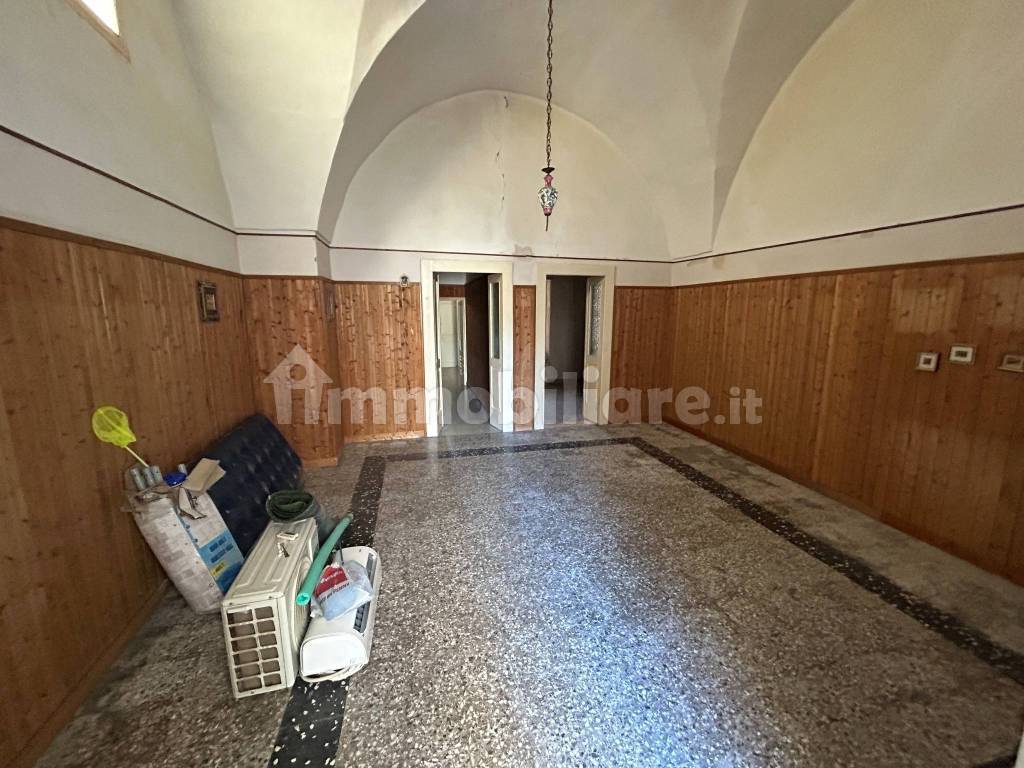 Stanza non arredata